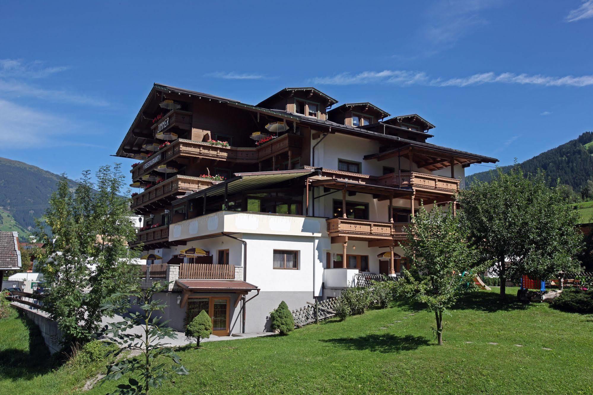 Hotel Eckartauerhof Mayrhofen Εξωτερικό φωτογραφία